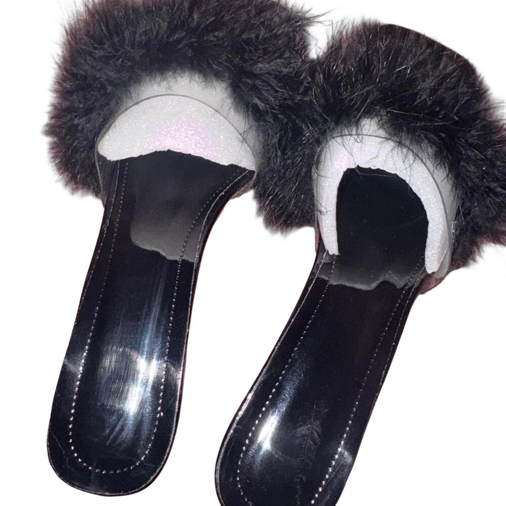 Black white faux fur cute pumps